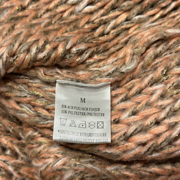 Cozy soft knit sweater - Picture 6 of 7